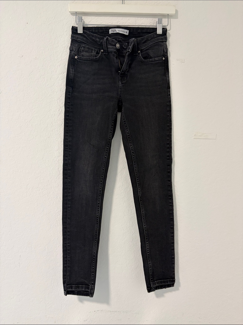 Zara Women's Black Skinny Stretch Jeans